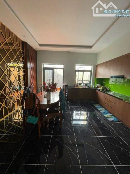 NHÀ 3 TẦNG 5X23 HXH TRÁNH HUỲNH TẤN PHÁT TT NHÀ BÈ GIÁ 8.3T - 9