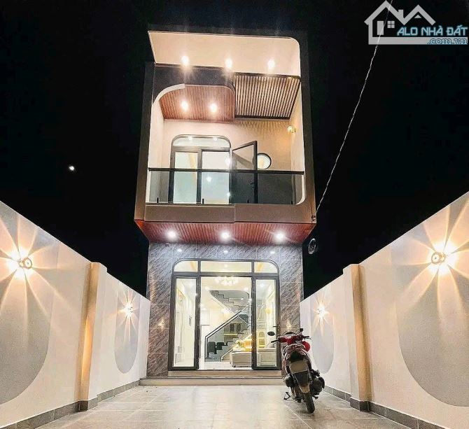 NHÀ HOÀN CÔNG SIÊU ĐẸP 120m2, TẶNG NỘI THẤT, KẾ ỦY BAN, TRƯỜNG HỌC VÀ BỆNH VIỆN CÁCH 500m - 9