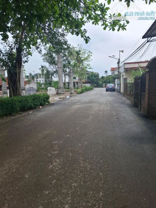 200M, 14M TIỀN, 4.5 TỶ - LIÊN NGHĨA - Ô TÔ 8 CHỖ VÀO ĐẤT - 9