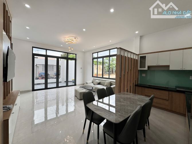 CĂN GÓC 2 MẶT TIỀN CẤP 1 Y WANG - PHƯỜNG EAKAO - 9