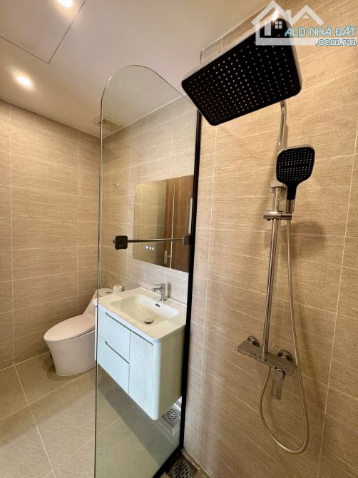 Bán căn biệt thự Mê Linh đẹp xây mới - DT 190m - Mt 9m hướng Đông tứ trạch - 9
