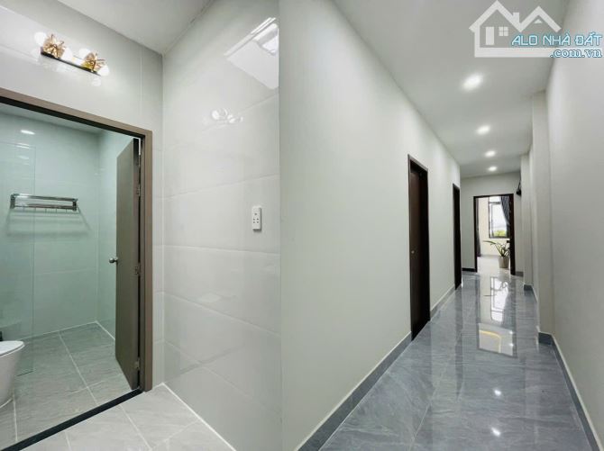 Bán Nhà 1 Trệt 1 Lầu 3 Phòng Ngủ Giáp Hóc Môn, 100m2, Sổ Hồng Riêng Hoàn Công - 9