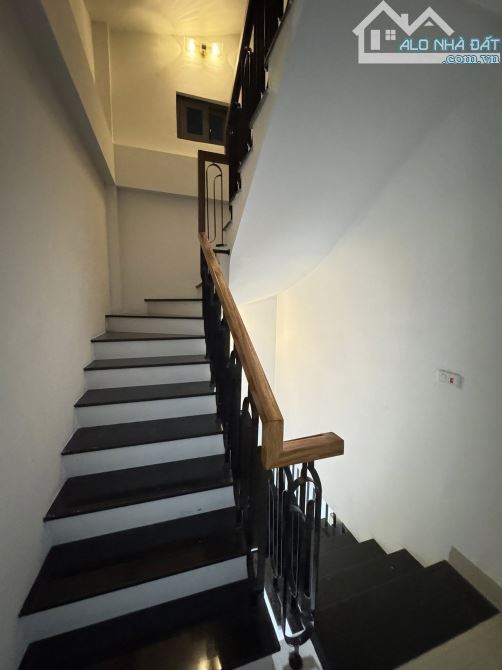 NHÀ MỚI TÂN TRIỀU_MỚI_ CÔNG NĂNG ĐỈNH_LÔ GÓC 3 THOÁNG_NGÕ THÔNG,3 GÁC_35M*5T*MT4,6*8TỶ - 9