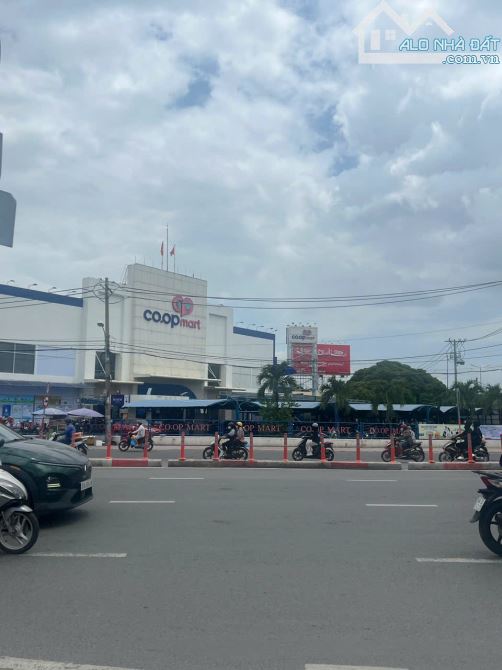 77m2 - c4 -1pn - nhà còn sử dụng tốt - tặng gpxd - chỉ 6 tỷ - 9