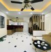 Bán Nhà Bát Khối, Long Biên 33m2, 5T chỉ 5,48 tỷ (lô góc)