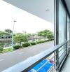 Phòng siêu rộng 30m2 quận 3 mặt tiền đường view bờ kè