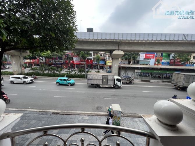 Mặt Phố Quang Trung 51m mt3,5m 4 tầng vị trí đẹp, vỉa hè thênh thang, KD mọi loại hình