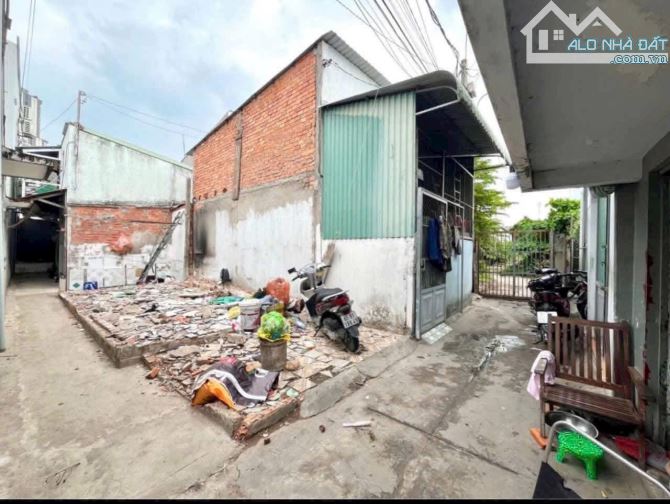 Nền thổ cư 28m2 kế chợ Xuân Khánh, đường Mậu Thân giá 990 triệu