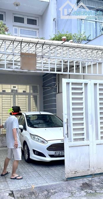🏡 BÁN NHÀ DƯƠNG BÁ TRẠC – P.1, Q.8 🚘 Ô tô đậu trong nhà – diện tích hiếm gần 100m² 💰