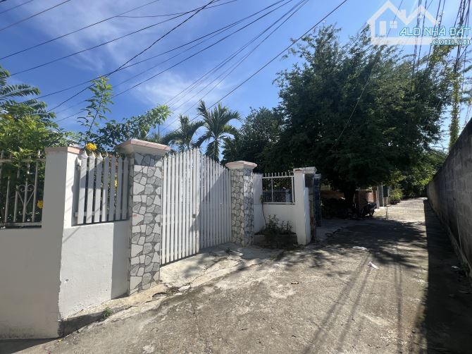 NHÀ C4 200m2 GÓC 2MT CHỈ 3tỷ P. TÂY NHA TRANG