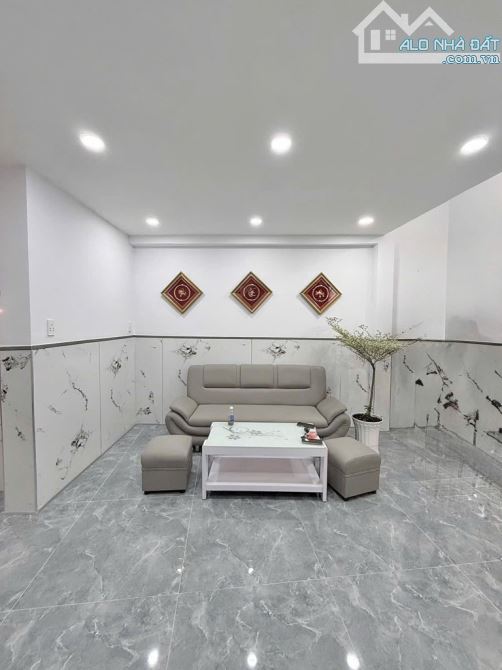 ÂN BÌNH - 37M2 - 2 TẦNG, 2 PHÒNG - 3 BƯỚC RA ĐƯỜNG 2 Ô TÔ TRÁNH - TẶNG FULL NỘI THẤT