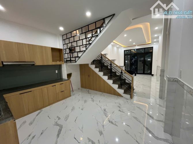 🌟 CHỈ 5,7 TỶ – NHÀ 2 TẦNG MẶT TIỀN TÔN ĐẢN – KINH DOANH ĐA NGÀNH NGHỀ 🌟
