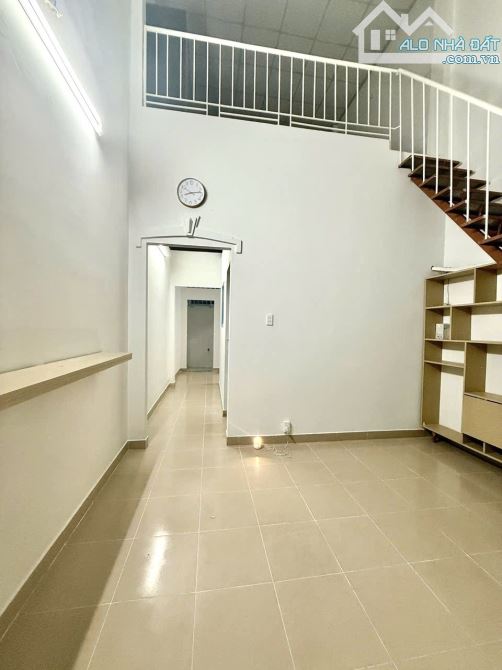 BÁN NHÀ RIÊNG 2 TẦNG - HXH BÙI CÔNG TRỪNG - 50M2 - 2PN - CHỈ 2,95 TỶ - HÓC MÔN