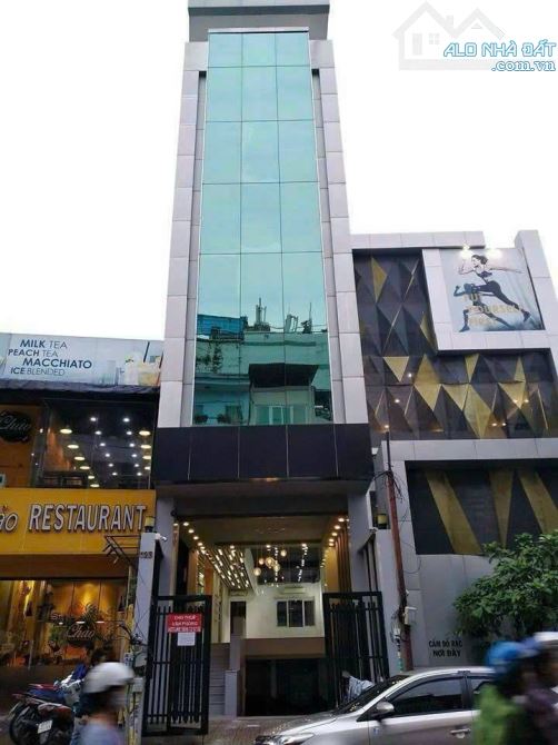 SIÊU PHẨM mặt tiền Nguyễn Trãi, Quận 1, DT 5x18m,CN 90m2 ,4 tầng,HĐT 120 tr/th,giá 39 tỷ