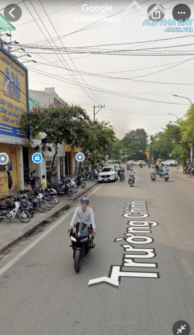 Cần bán nhà mặt tiền đường trường chính , phường Xuân Phú , TP Huế