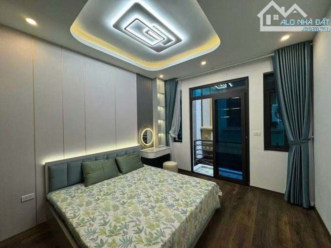 B.án Gấp Nhà DI TRẠCH_ô tô qua nhà, ngõ nông, sát bãi ô tô 41m2, 4 tầng, sát vành đai 3.5