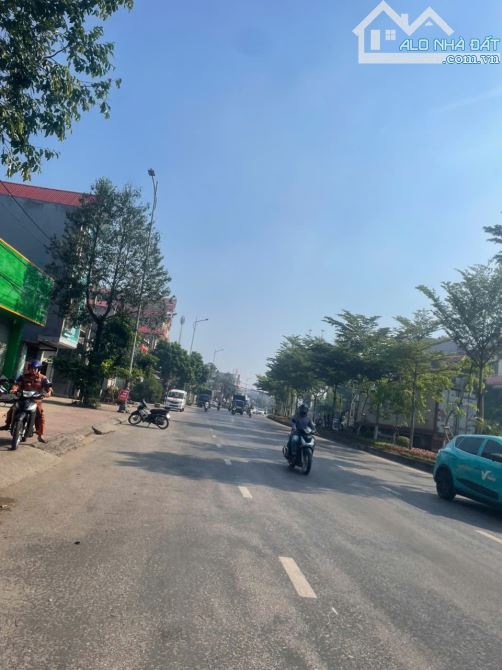 bán đất tặng nhà c4 tại Xuân ổ A mặt Chính quốc lộ 1A