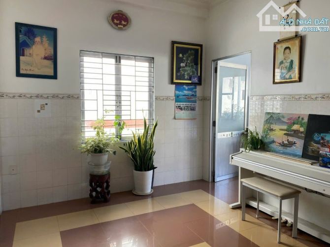 Bán căn nhà 4 tầng đường Nguyễn Bỉnh Khiêm phường Nha Tranv