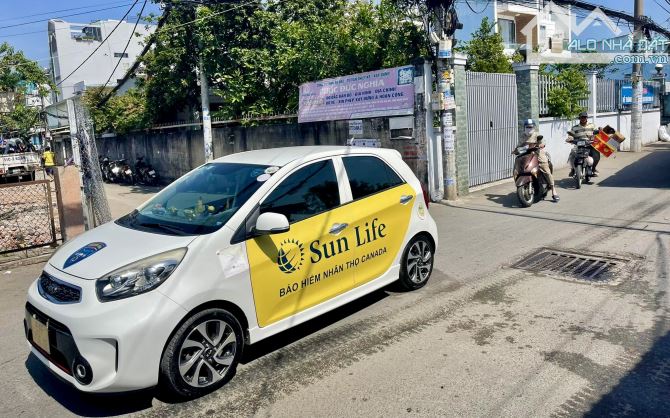 QUẬN 7 - HƠN 8T.Ỷ - 168M2 - 2 TẦNG - ĐƯỜNG NHỰA 8M - DÒNG TIỀN  300TR/NĂM