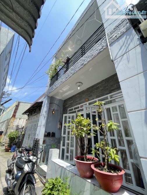 Bán nhà 2 tầng diện tích 4,3 x 15m, đường Thới An 13, Quận 12, giá 3,37 tỷ