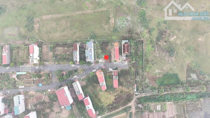 Giãn Dân Hạp Lĩnh chếch vườn hoa cạnh UBND Hạp Lĩnh, Bắc Ninh / DT 90m2 Giá 4,25 tỷ
