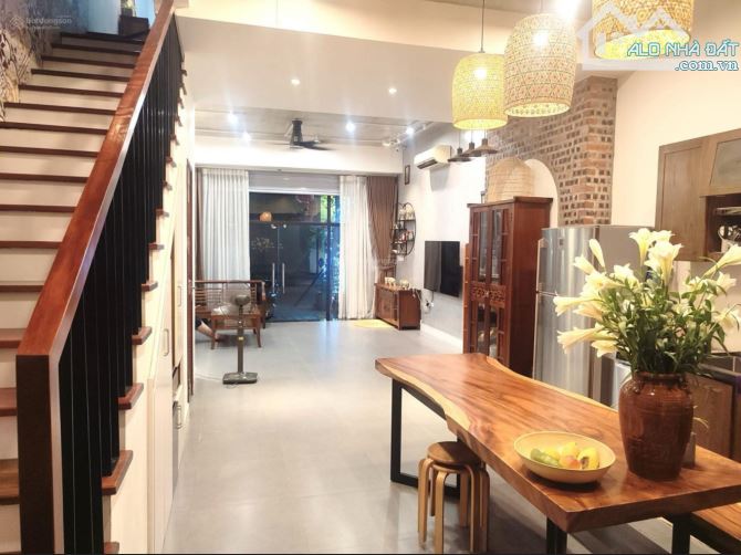 Cần bán liền kề La Casta Văn Phú - 2 mặt tiền - kinh doanh, DT 75m2 tầng, MT: 5,4m, nhỉnh