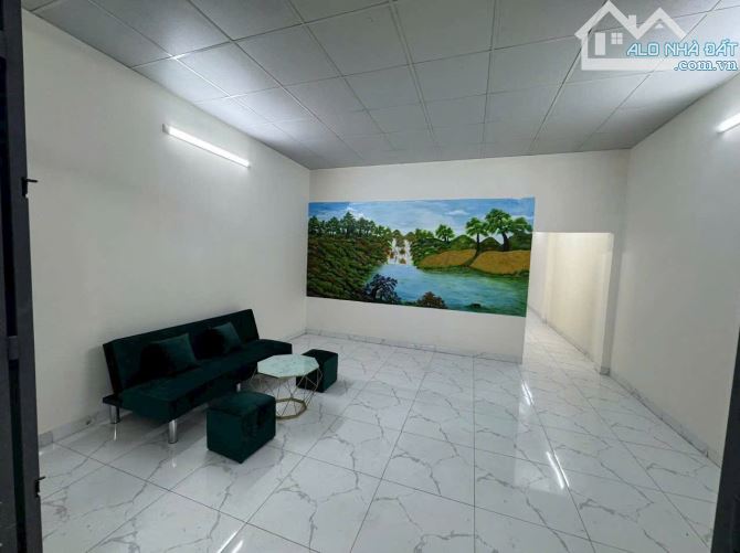 NHÀ MẶT TIỀN ĐƯỜNG NGUYỄN THỊ TƯ - PHÚ HỮU - QUẬN 9 - 128M2.