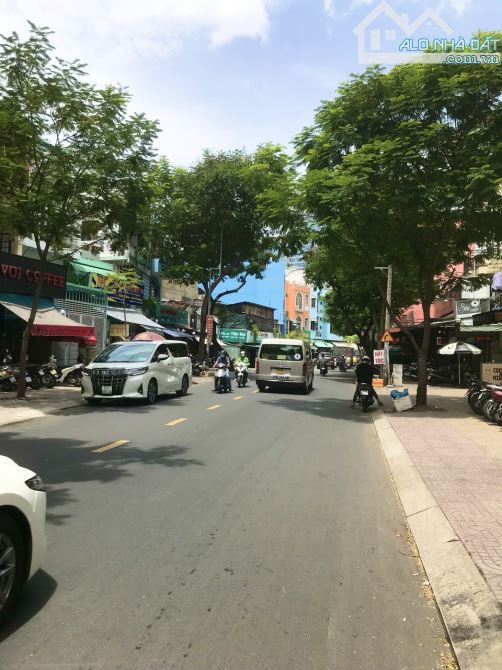 Bán nhà mặt tiền 39 Rạch Bùng Binh, Quận 3, DT: 4x14m, 5 tầng, giá 23 tỷ TL