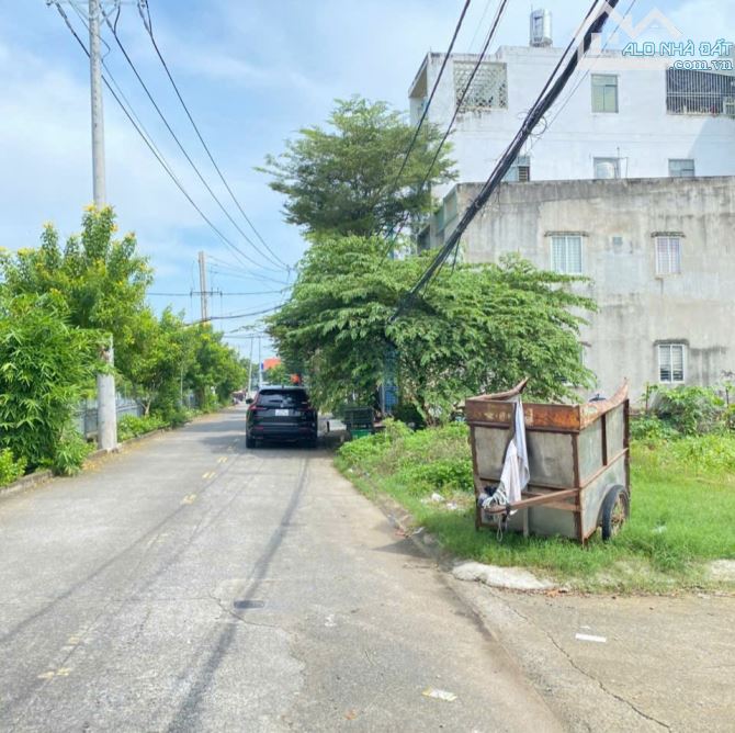 Bán Đất đường Thạnh Lộc 37, Quận 12 dt 4,75x18m giá 3,85 tỷ