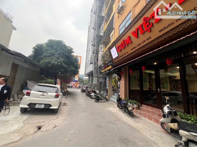 SIÊU PHẨM 2 MẶT NGÕ  Ô TÔ TRÁNH  TRUNG TÂM VĂN QUÁN  KĐT KIỂU ÂU   KINH DOANH ĐỈNH  NHÀ H