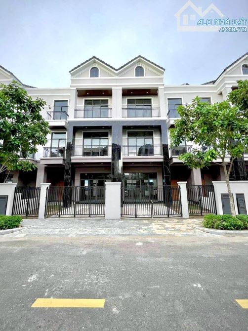 Chính chủ cần bán gấp nhà phố 7x17 GS Nhà Bè, giá tốt nhất thị tường