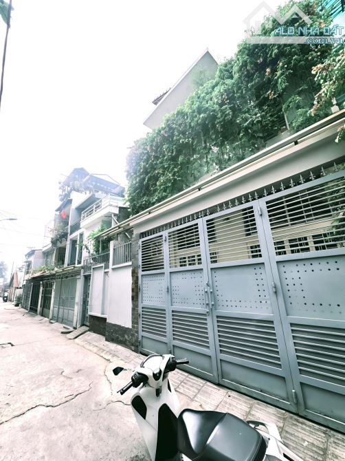 HOT HOT ! KHỦNG 90M2 - XE HƠI - GẦN MT NƠ TRANG LONG 4 TẦNG BTCT KHANG TRANG