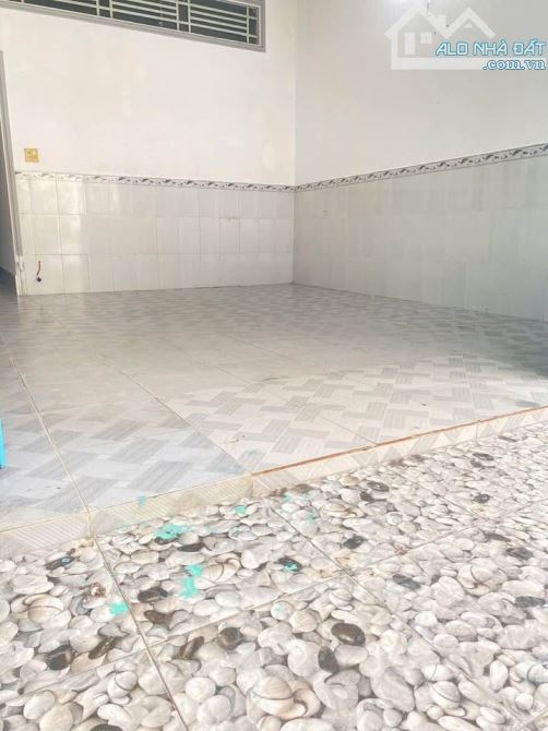 Cho thuê nhà nguyên căn hẻm 9 đường nguyễn văn linh, gần đa khoa trung ương