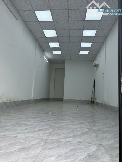 Cho thuê nhà hẻm 38 đường 3/2, gần bệnh viện da liễu