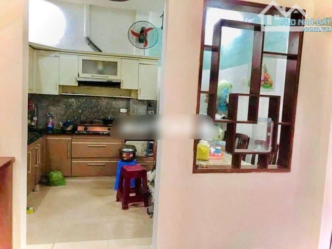 Nhà 3 tầng trung tâm thành phố, hàng hiếm có đường Lê Quýnh