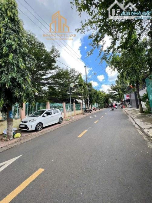 Bán đất mặt tiền Trần Phú - Gần trường học   - Diện tích: 7 x 33m  - Thổ cư: 150m2  - Hướn