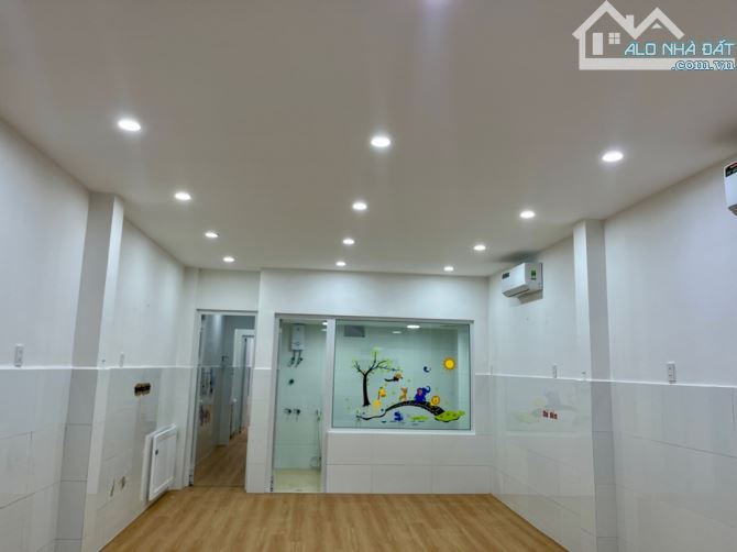 🔥 SIÊU HIẾM – NHÀ 3 TẦNG NGUYỄN VĂN LINH – 29.5 TỶ 🔥