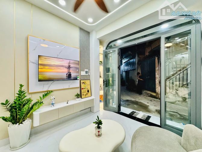 NHỈNH 5 ĐỒNG MUA ĐƯỢC NHÀ BÌNH THẠNH FULL NỘI THẤT TIỆN ÍCH XUNG QUANH ĐẦY ĐỦ