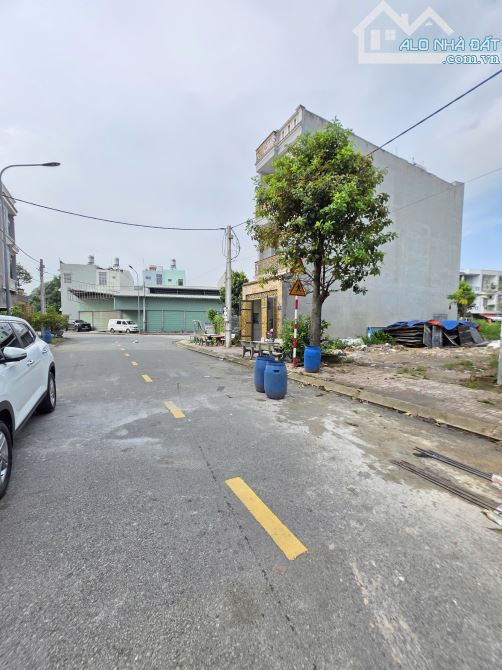 3,55Tỷ/Lô TL🔥Bán 2 lô đất liền kề, 68m2/Lô cách Thủ Đức 6km, p.Tân Đông Hiệp, Tp.Dĩ An
