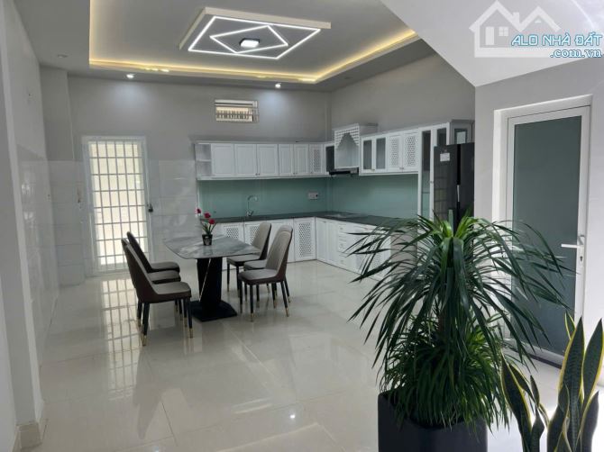 BÁN NHÀ 3 TẦNG ĐƯỜNG HUỲNH NGỌC ĐỦ ( TÂY NAM , 100 M2 ) - HOÀ XUÂN , ĐÀ NẴNG .