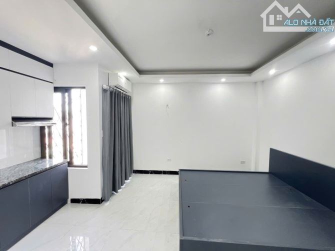 Bán Tòa CHDV mặt ngõ Khâm Thiên Đống Đa 60m 8 tầng, thang máy 13 phòng khép kín, mt 5m, 17