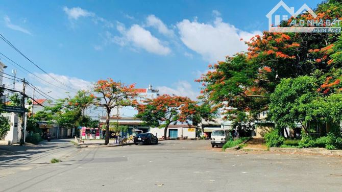 Bán gấp 625m2 đất đường số 10 Linh Xuân, Tp.Thủ Đức giá 25 tỷ