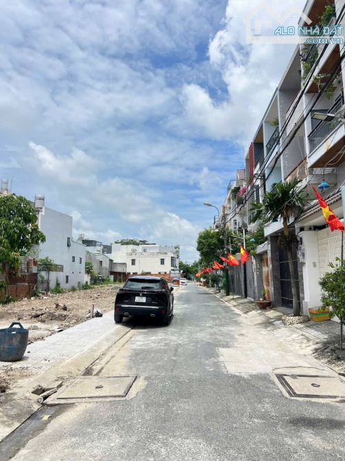 🌈 BÁN 3LÔ ĐẤT LIỀN KỀ , ĐƯỜNG ĐÔNG HƯNG THUẬN 2, PHƯỜNG THT , QUẬN 12