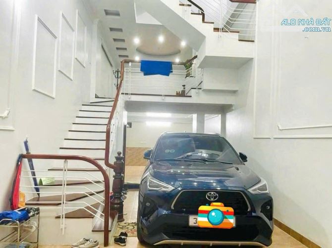 Phố Thái Hà, 48m2, 5 tầng, mặt tiền 4.5m, Gara ô tô, kinh doanh, giá 20.5 tỷ, sẵn dòng tiề