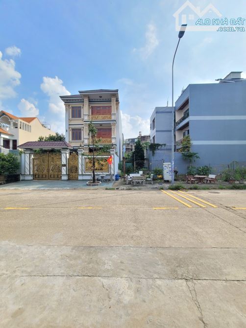 đất 145m2 8ty1 TL KDC Trung Tâm Hành Chính Dĩ An p.Dĩ An Tp.Dĩ An