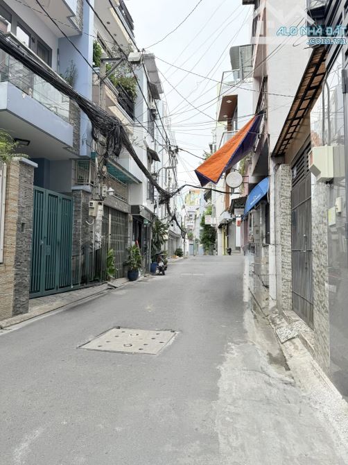 Chỉ 6 tỷ - Ngã tư Bảy Hiền - Nguyễn Hồng Đào, 4.2 x 12, vuông đét, hẻm nhựa VF3.