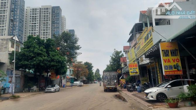 🚨 HÀNG HIẾM – MẶT TIỀN KINH DOANH NGÃ TƯ 550, DĨ AN 🚨