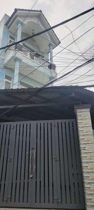 Nhà đẹp góc 2 mặt tiền xe hơi ngủ trong nhà