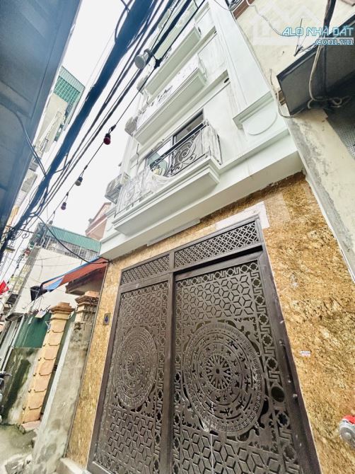 6 TẦNG THANG MÁY DÒNG TIỀN 11 PHÒNG 14,8 TỶ