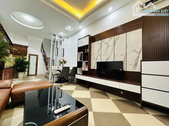 Bán Nhà Đông Ngạc Cạnh Chợ Vẽ. HX Ecohome. DT 65m 4 Tầng. Giá 9.37 tỷ